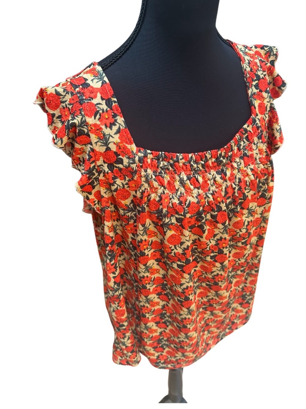 MELLODAY Red Floral Smocked Square-Neck Tank with Ruffle Cap Sleeves Size L